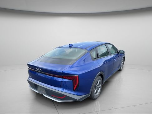 Used 2025 Kia K4 FWD image 5
