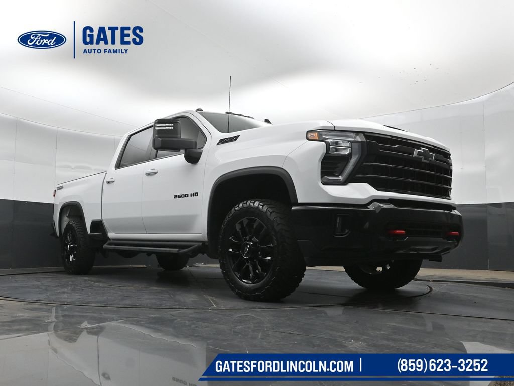 Used 2025 Chevrolet Silverado 2500 LT w/ Trail Boss Package AWD/4WD image 40