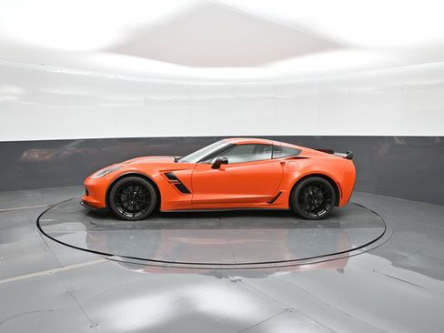 Used 2019 Chevrolet Corvette Grand Sport image 2