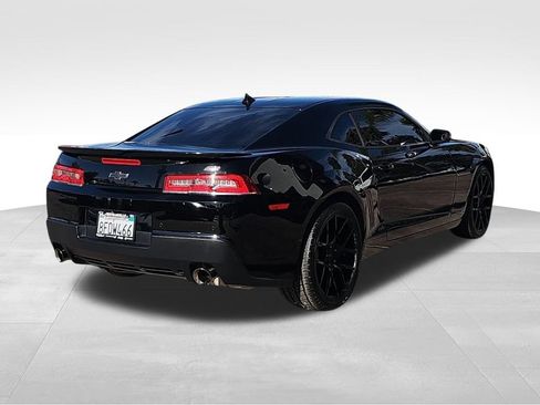 Used 2015 Chevrolet Camaro SS w/ RS Package RWD image 3