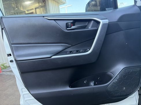 Used 2024 Toyota RAV4 LE FWD image 10