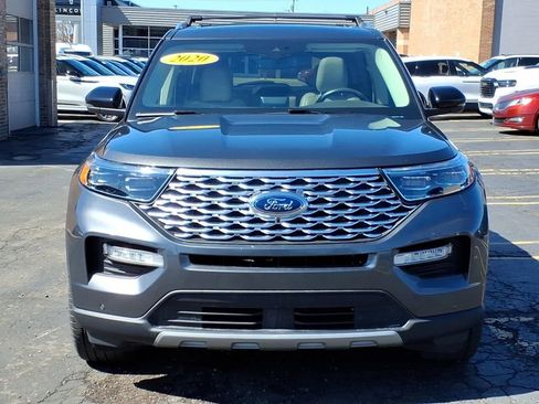 Used 2020 Ford Explorer Platinum w/ Premium Technology Package image 2