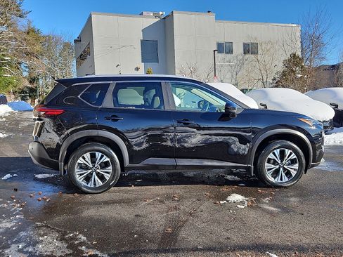 Certified 2023 Nissan Rogue SV w/ SV Premium B Package image 6