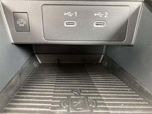 New 2025 Nissan Kicks SR image 22