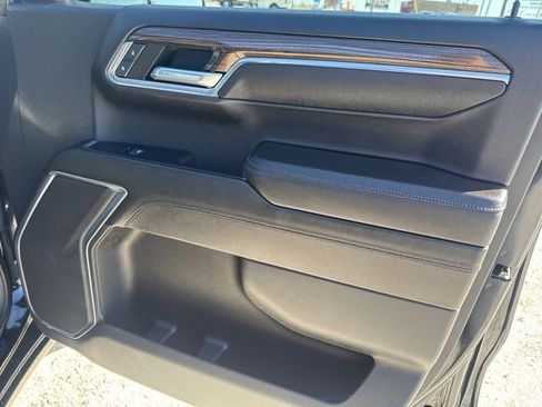 Used 2023 Chevrolet Silverado 1500 LT image 23