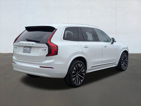 Used 2026 Volvo XC90 B6 Plus w/ Protection Package Premier AWD/4WD image 5