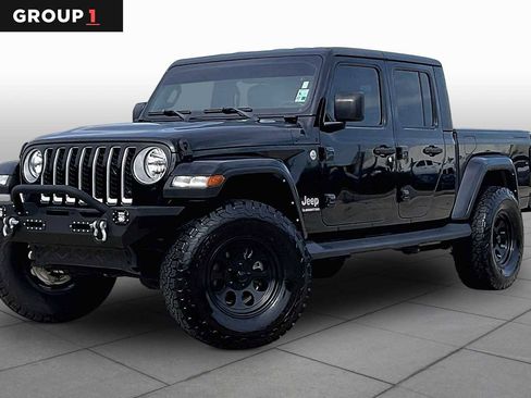 Used 2022 Jeep Gladiator Overland w/ Cold Weather Group AWD/4WD image 1