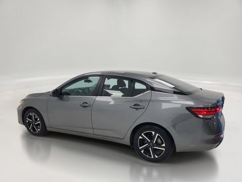 Used 2024 Nissan Sentra SV FWD image 6