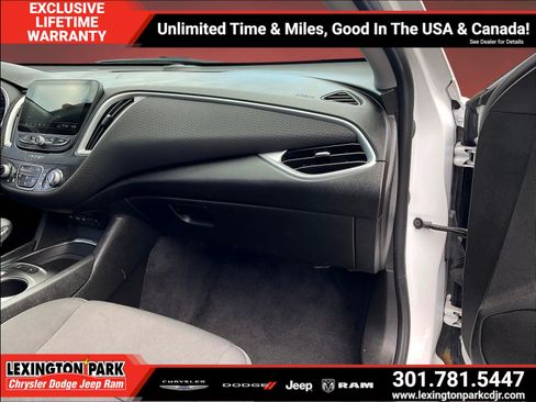 Used 2024 Chevrolet Malibu LT FWD image 25
