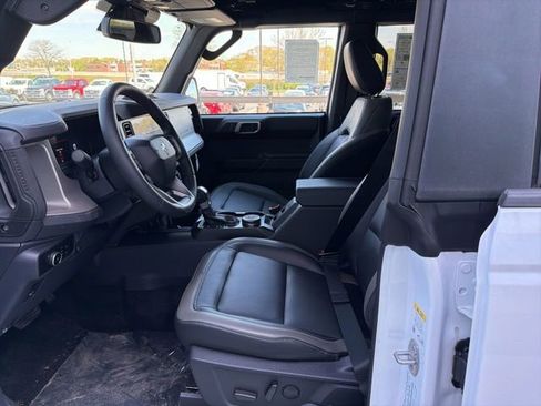 New 2026 Ford Bronco Outer Banks AWD/4WD image 11