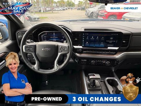 Used 2025 Chevrolet Silverado 1500 RST AWD/4WD image 16