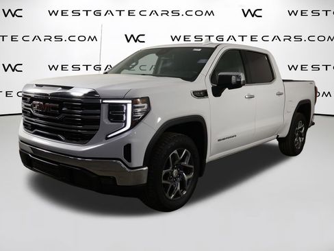 Used 2025 GMC Sierra 1500 SLT AWD/4WD image 1
