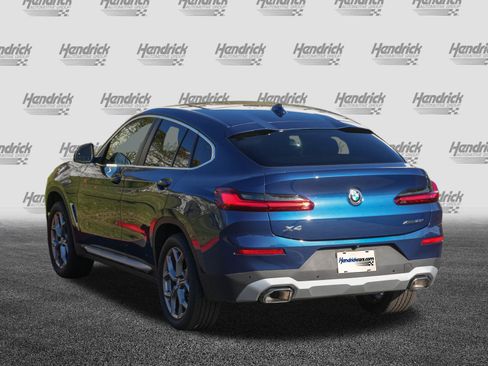 Certified 2025 BMW X4 xDrive30i image 7