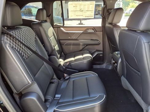 New 2026 GMC Acadia Denali w/ Super Cruise Package FWD image 7