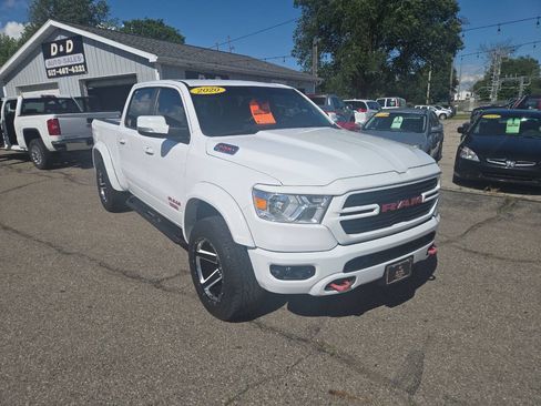 Used 2020 RAM 1500 Big Horn AWD/4WD image 2