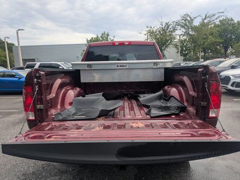 Used 2017 RAM 1500 Express w/ Express Value Package AWD/4WD image 13