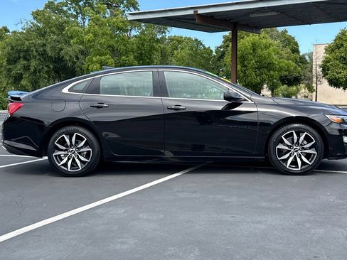 Used 2025 Chevrolet Malibu RS FWD image 10