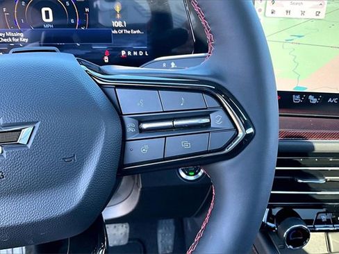 Used 2025 Chevrolet Traverse RS w/ LPO, Floor Liner Package image 12