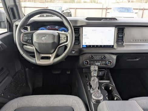 Used 2025 Ford Bronco Big Bend image 28