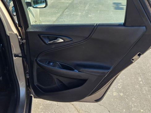 Used 2024 Chevrolet Malibu LT image 9