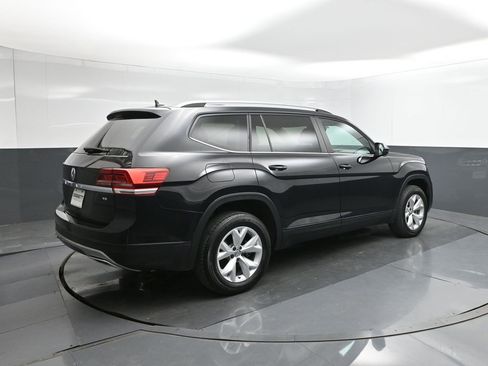 Used 2019 Volkswagen Atlas SE w/ Panoramic Sunroof Package image 11