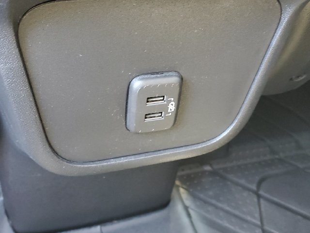 Certified 2024 Chevrolet Equinox LT w/ LPO, Floor Liner Package FWD image 11
