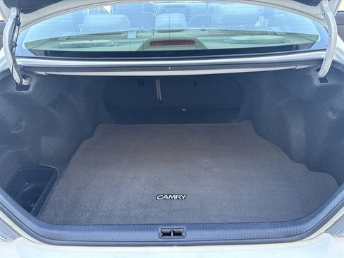 Used 2005 Toyota Camry LE FWD image 31