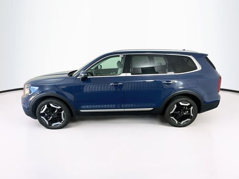 Used 2025 Kia Telluride S FWD image 4