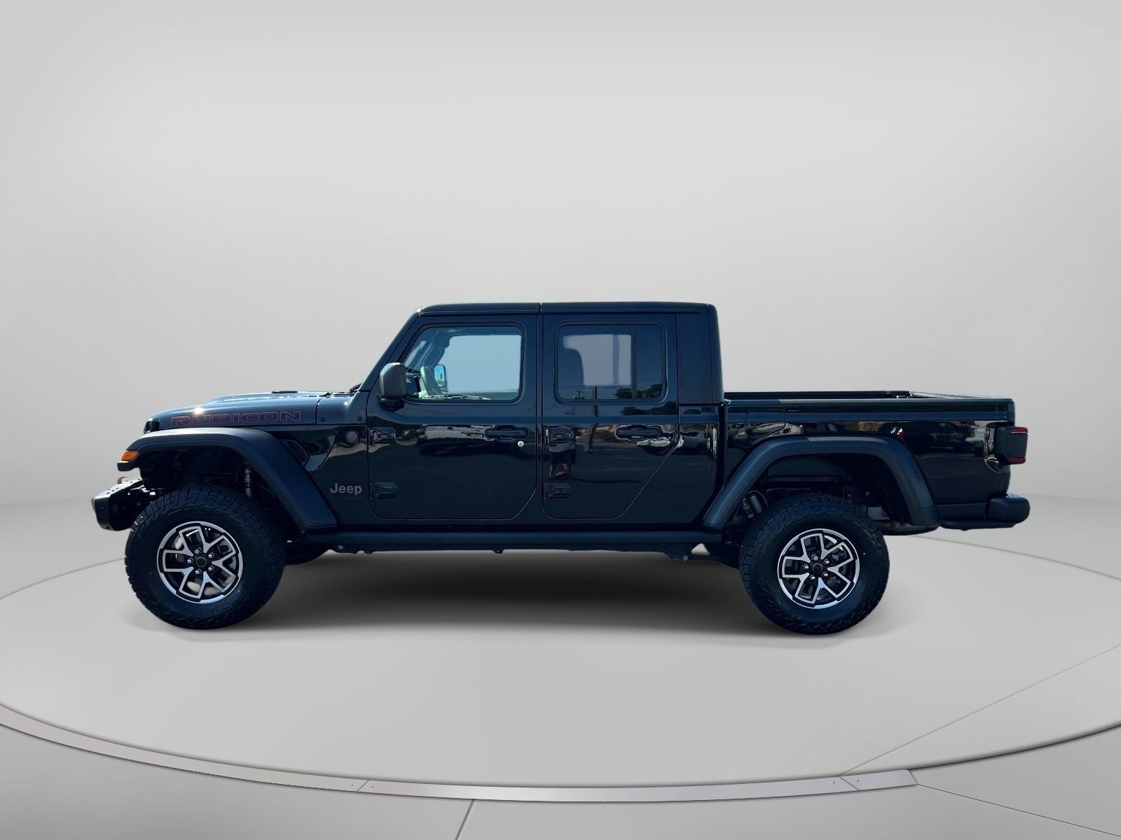Used 2025 Jeep Gladiator Rubicon w/ Convenience Group AWD/4WD image 8