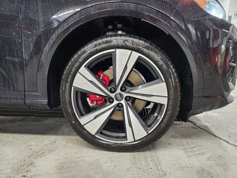 New 2025 Audi SQ5 Premium Plus image 17