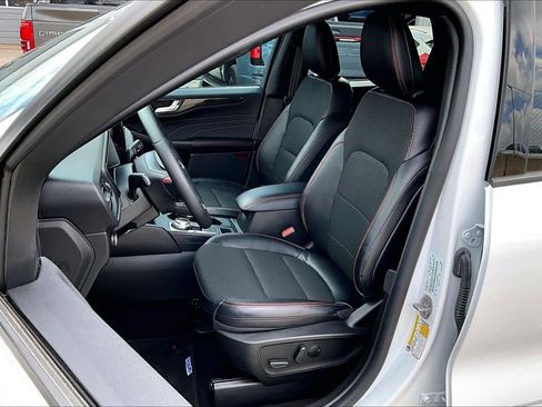 Used 2023 Ford Escape ST-Line w/ Tech Pack #1 image 8