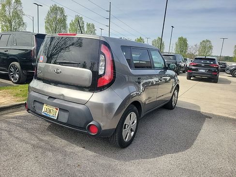 Used 2015 Kia Soul image 3