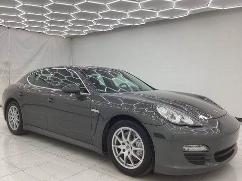 Used 2013 Porsche Panamera S image 6
