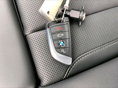 Used 2023 BMW X3 xDrive30i w/ Premium Package AWD/4WD image 14