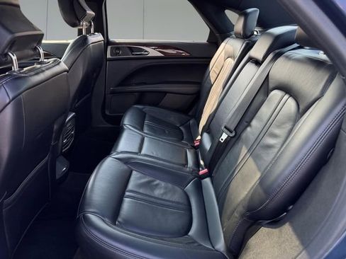 Used 2019 Lincoln MKZ Reserve w/ Reserve Plus Package AWD/4WD image 9