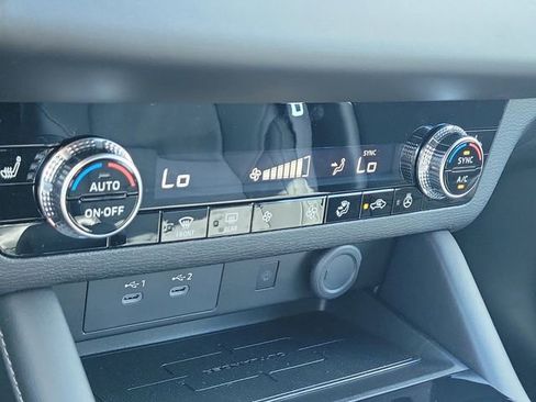 New 2026 Mitsubishi Outlander SE FWD image 31
