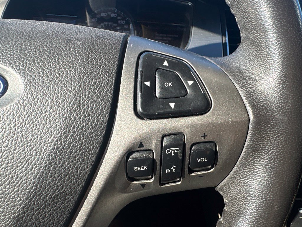 Used 2016 Ford Taurus SEL w/ Equipment Group 201A FWD image 15