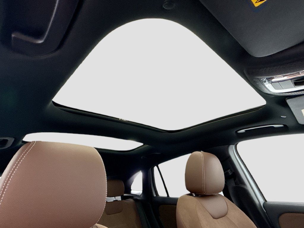 Certified 2025 Mercedes-Benz GLA 250 image 17