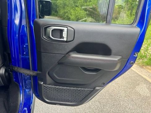 Used 2019 Jeep Wrangler Unlimited Rubicon AWD/4WD image 18