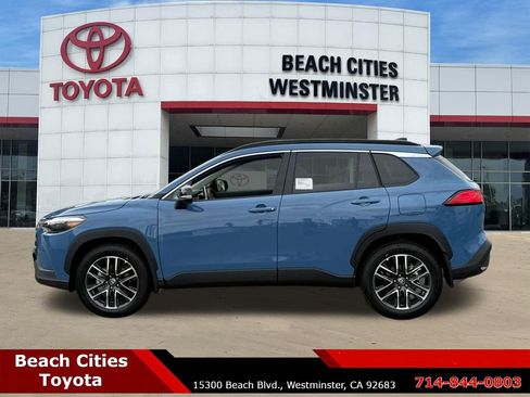 Used 2026 Toyota Corolla Cross XLE image 7