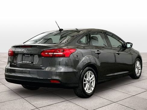 Used 2015 Ford Focus SE FWD image 11