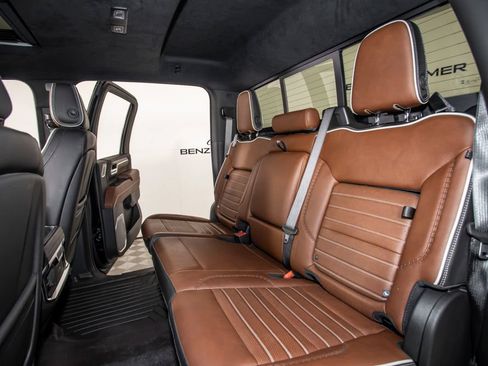 Used 2024 GMC Sierra 3500 Denali Ultimate AWD/4WD image 13
