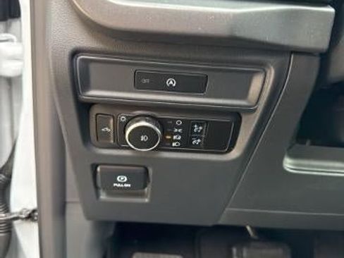 New 2025 Ford F150 XLT w/ Equipment Group 301A Standard image 27