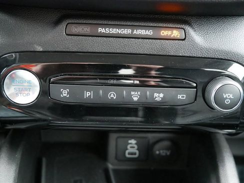 Certified 2024 Ford Escape Platinum image 21