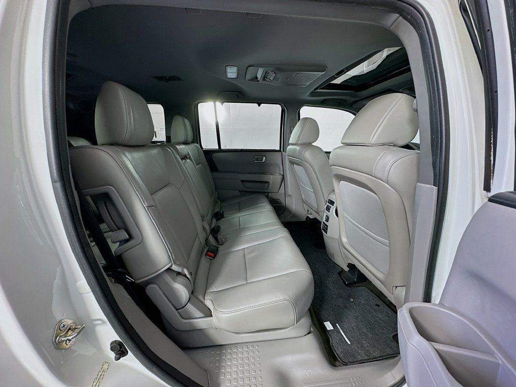 Used 2015 Honda Pilot Touring image 30