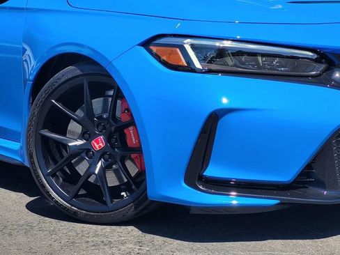 Used 2025 Honda Civic Type R image 9