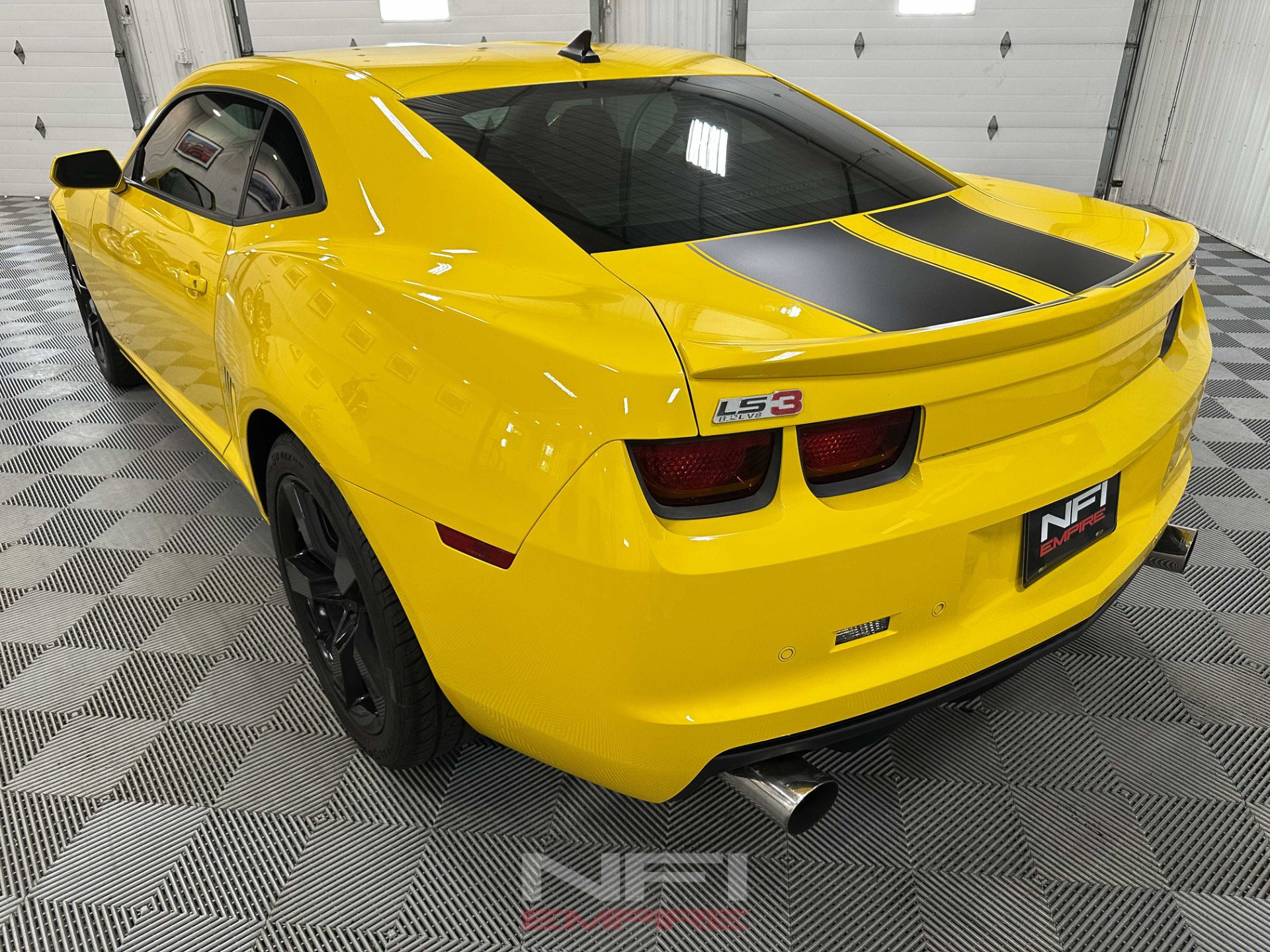 Used 2011 Chevrolet Camaro SS w/ RS Package RWD image 10