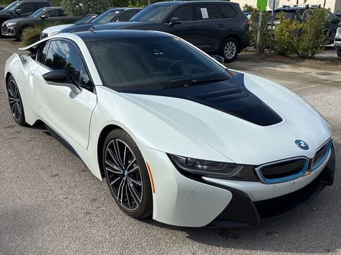 Used 2019 BMW i8 Coupe AWD/4WD image 1