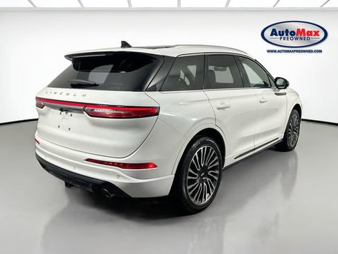 Used 2022 Lincoln Corsair Grand Touring image 2