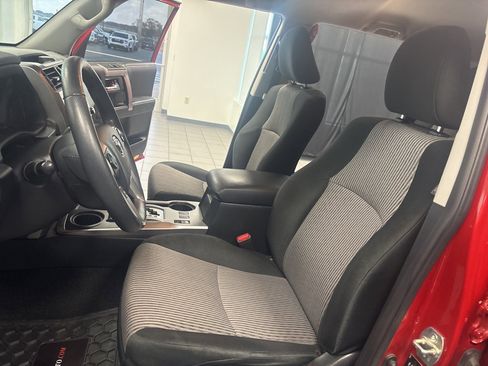 Used 2022 Toyota 4Runner SR5 image 26